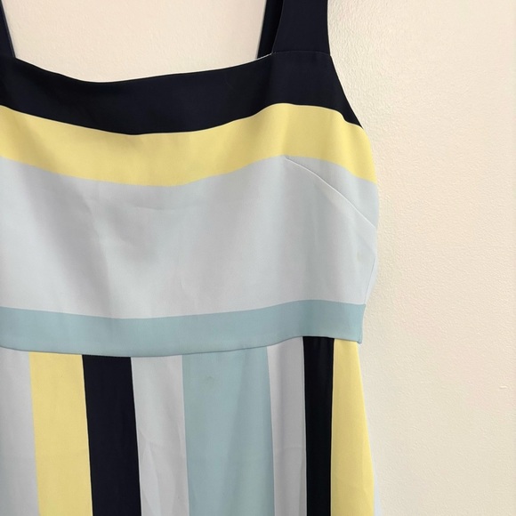 NWT Aritzia Babaton 90s Slit Dress Size 6 - Picture 3 of 6